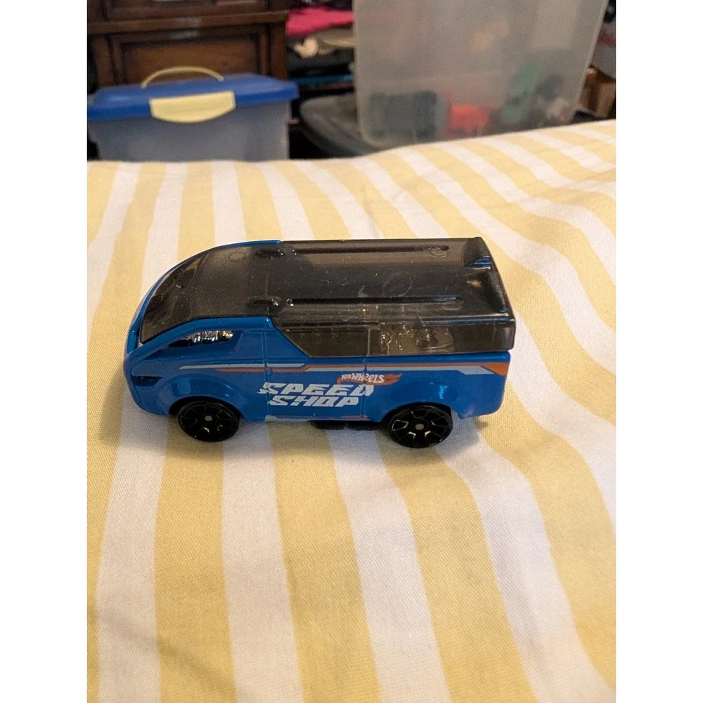 Hot Wheels 2014 HW City Works 10/250 The Vanster Speed Shop Blue Van 1:64 Scale